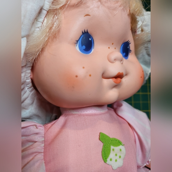 Vintage Strawberry Shortcake doll Baby Needs a Name - Kenner 1984 - Picture 3 of 7
